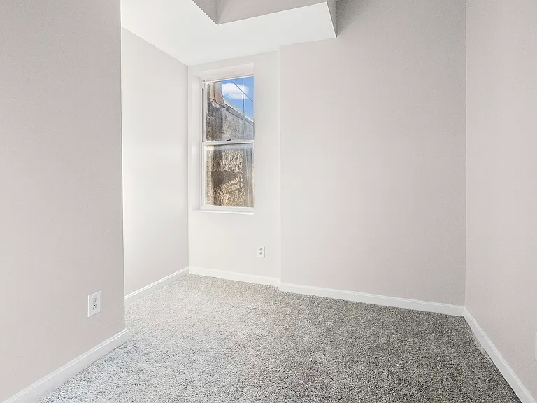 2532 Druid Hill Ave — Photo 15