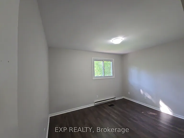 87 Wellington St E #MAIN LEVEL — Photo 20