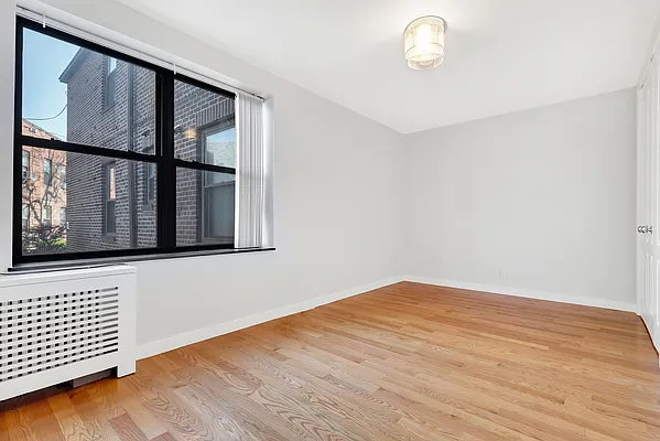 Sold by Bond New York | media 34