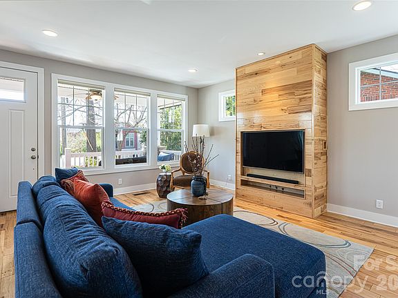 4th image of 178 Courtland Pl