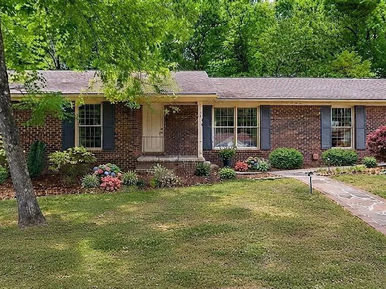 7110 Criner Rd SE — Photo 1