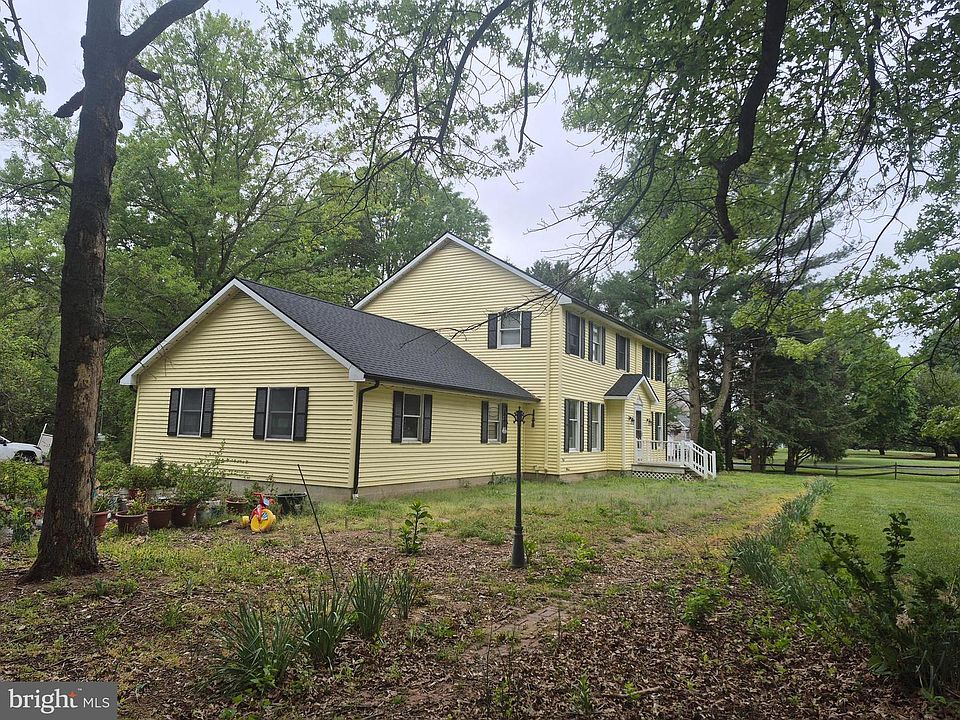 1st image of 9472 Quail Run Rd