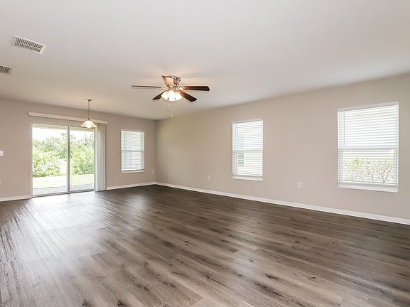 5th image of 10716 Southern Forest Dr