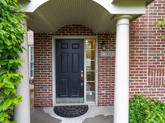 2nd image of 5813 Hampshire Ln #80