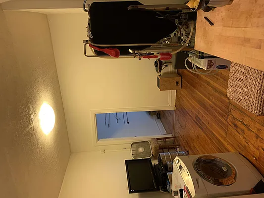 Rented by Smart City Real Estate LLC | media 21