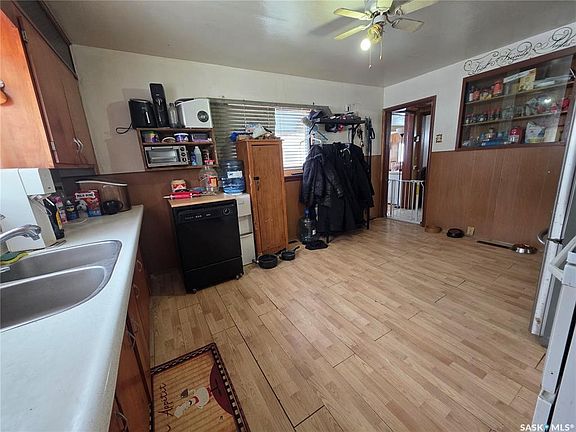 4th image of 5460 Kings AVENUE