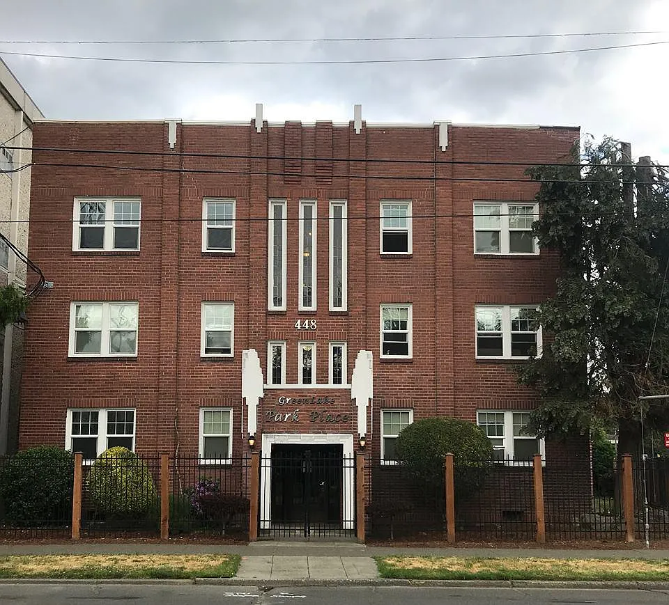 Green Lake Park Place — Photo 1