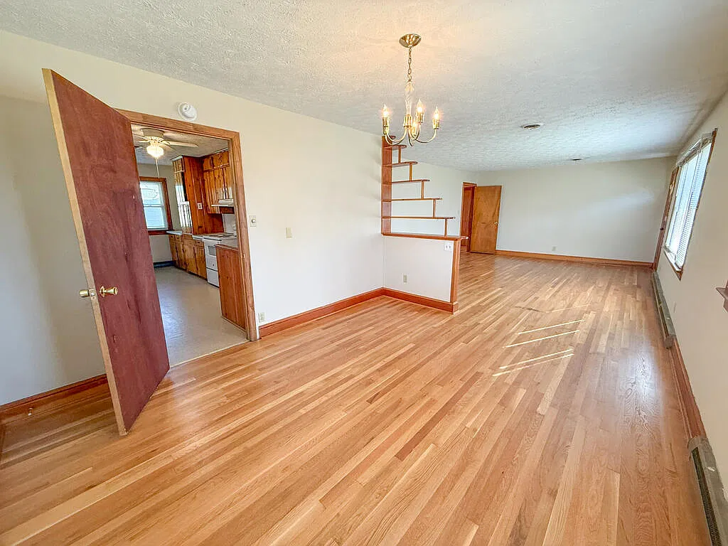 2 bed, 1.5 bath, $1,275 — Photo 4