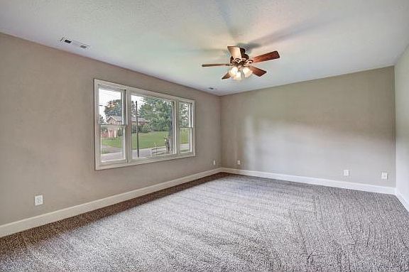 4th image of 147 Pecan Wood Dr