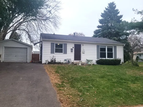 201 Amarillo Dr, Carpentersville, IL 60110