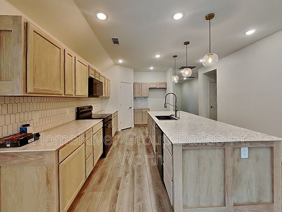 5th image of 3900 San Lorenzo Dr