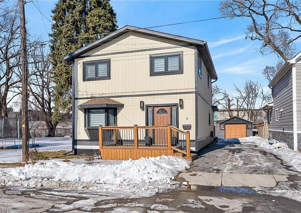 1st image of 9 Bayside Ave