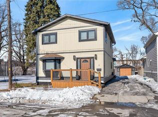 9 Bayside Ave, Hamilton, ON L8H 7B3
