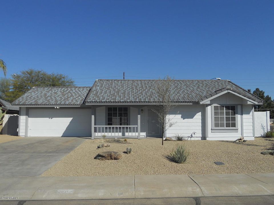 1st image of 4702 W Villa Theresa Dr