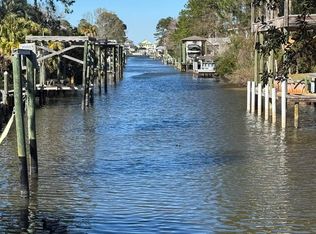 3262 Duke Dr, Gulf Breeze, FL 32563