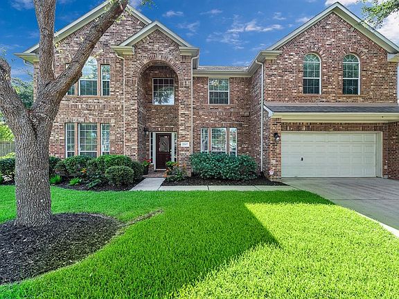3rd image of 2207 Dorman Ct