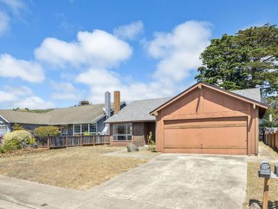 200 Bridgeport Dr, Half Moon Bay, CA, 94019