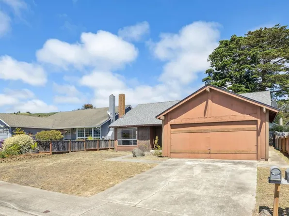 200 Bridgeport Dr, Half Moon Bay, CA 94019
