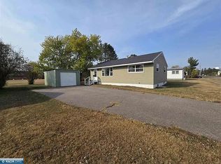 16 Hemlock Cir, Babbitt, MN 55706