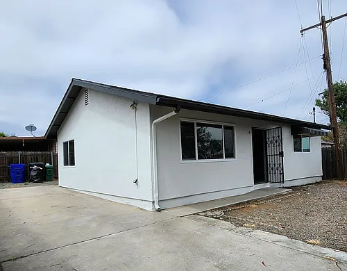 3035 E St Photo 1