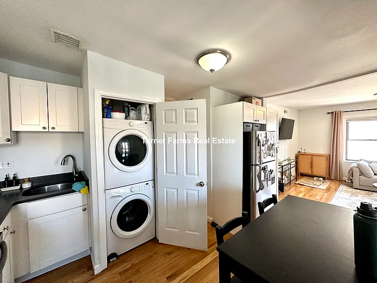 914 Dorchester Ave #2R — Photo 27