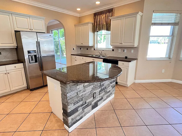 9546 Worswick Ct — Photo 46