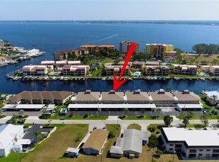4017 SE 19th Pl APT 103, Cape Coral, FL 33904