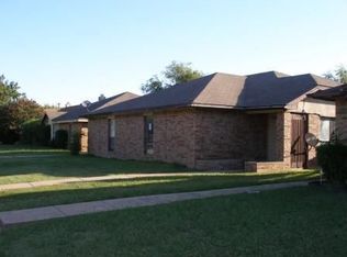 3021 Oak Ridge Pl, Grand Prairie, TX 75052