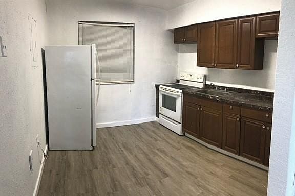 2nd image of 17150 NE 23rd Ave