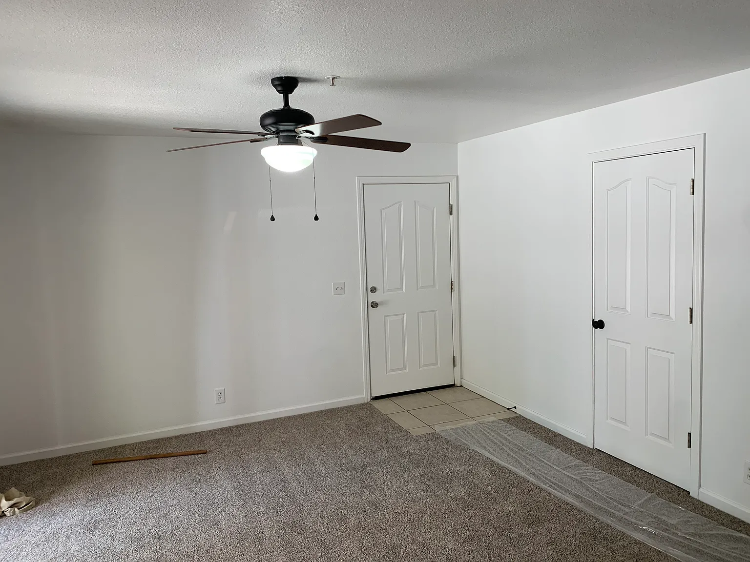 2 bed, 1000 sqft, $2,100 — Photo 3