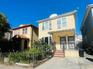 217 62nd St, Brooklyn, NY 11220