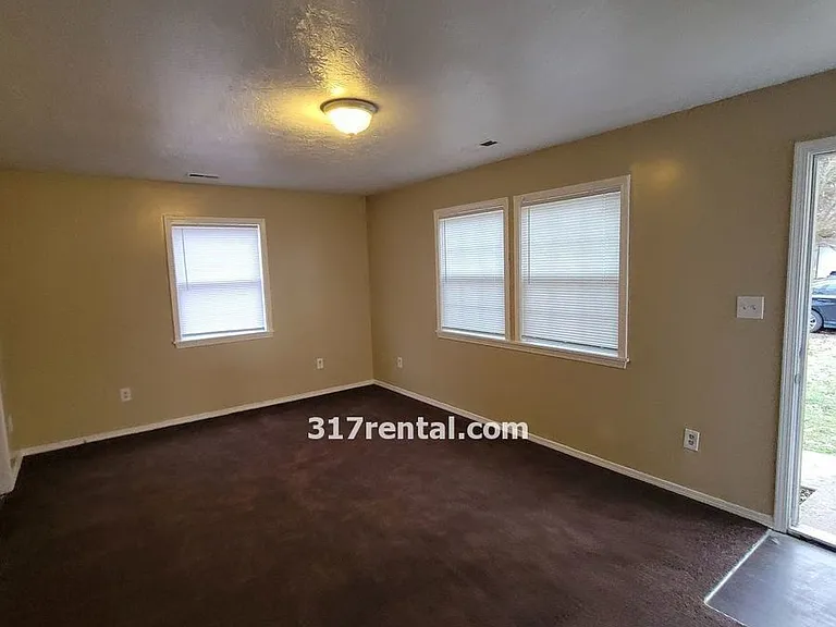 3120 Priscilla Ave — Photo 5