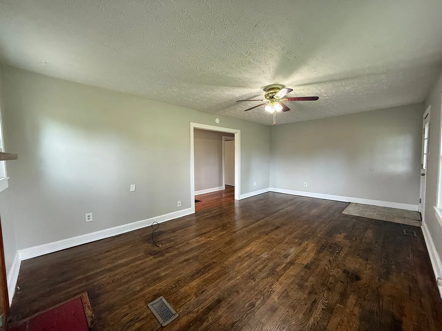 3 Bedroom 1 Bathroom Home in Greene County, TN — Photo 3