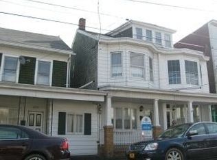 225 S West St, Shenandoah, PA 17976