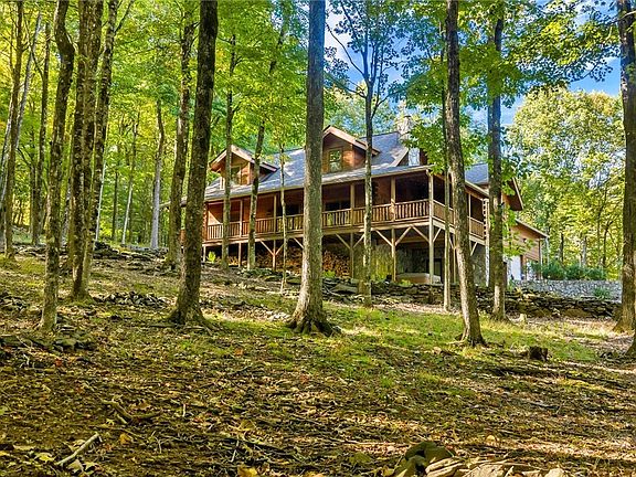 2nd image of 632 Big Tree Road