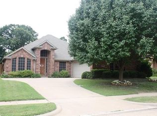 2302 Chambray Dr, Corinth, TX 76210