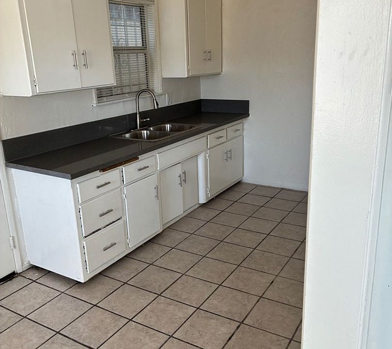 1st image of 2111 W Florence Ave #1A