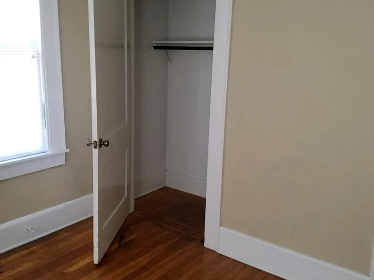 249 Kings Hwy — Photo 3