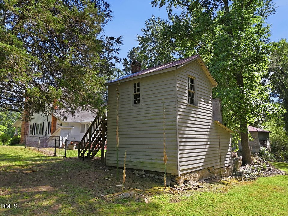 7th image of 439 Lake View Rd
