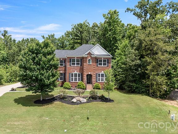 2nd image of 436 Longhorn Dr