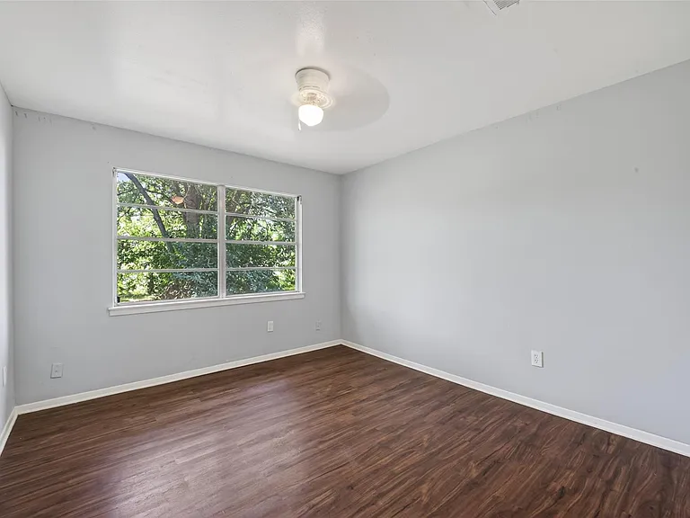 4118 Sunflower St — Photo 25