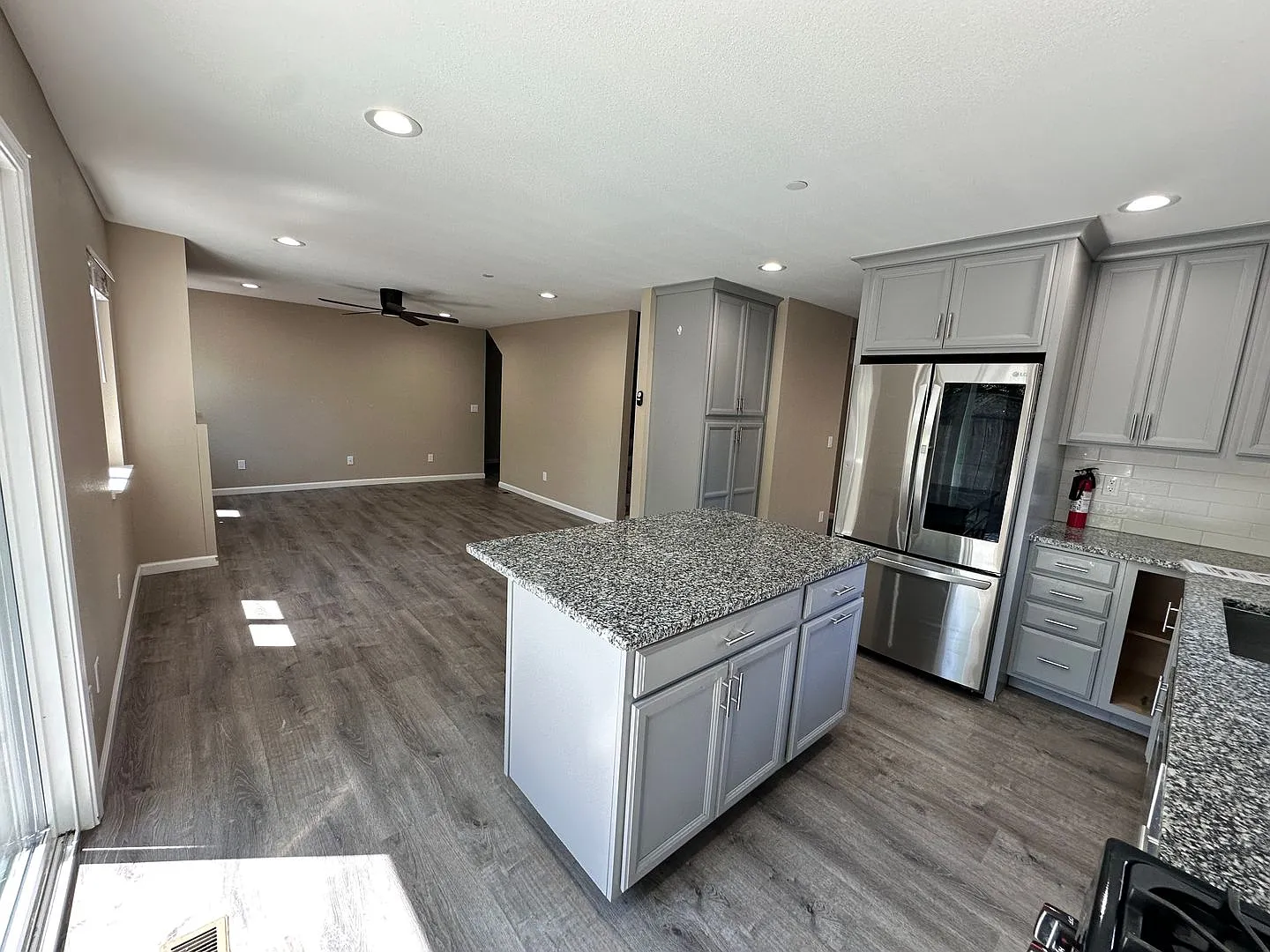6 bedroom/ 2.5 bath in Rohnert Park — Photo 2