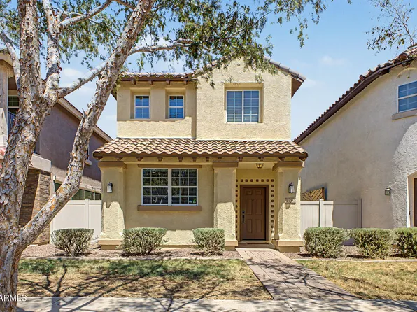 3795 E HANS Drive, Gilbert, AZ 85296