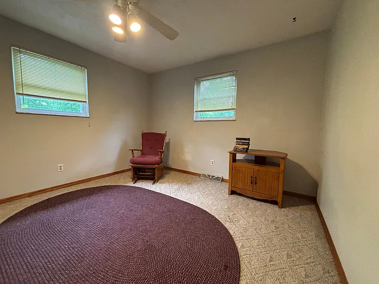 198 Eastland Ave — Photo 13