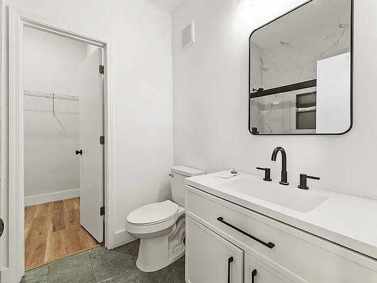 1595 Court Ave — Photo 5