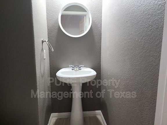2nd image of 1001 Zodiac Ln Unit 19