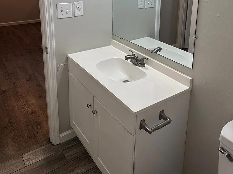 26 Foxboro Cv #R — Photo 6