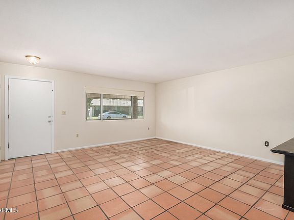 5th image of 10504 W SARATOGA Circle