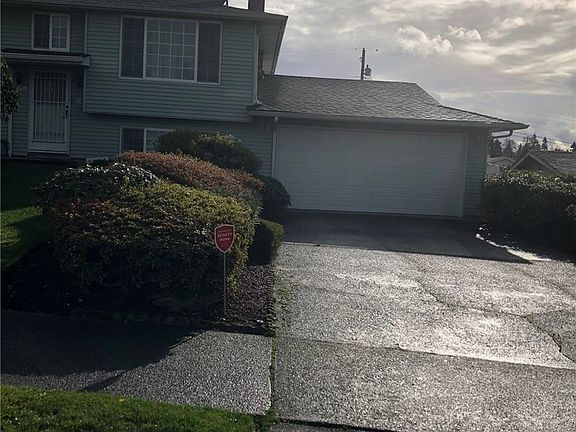 2nd image of 1726 E 59th St