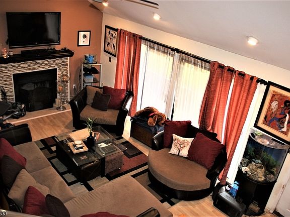 2nd image of 151 Kingsberry Dr #151